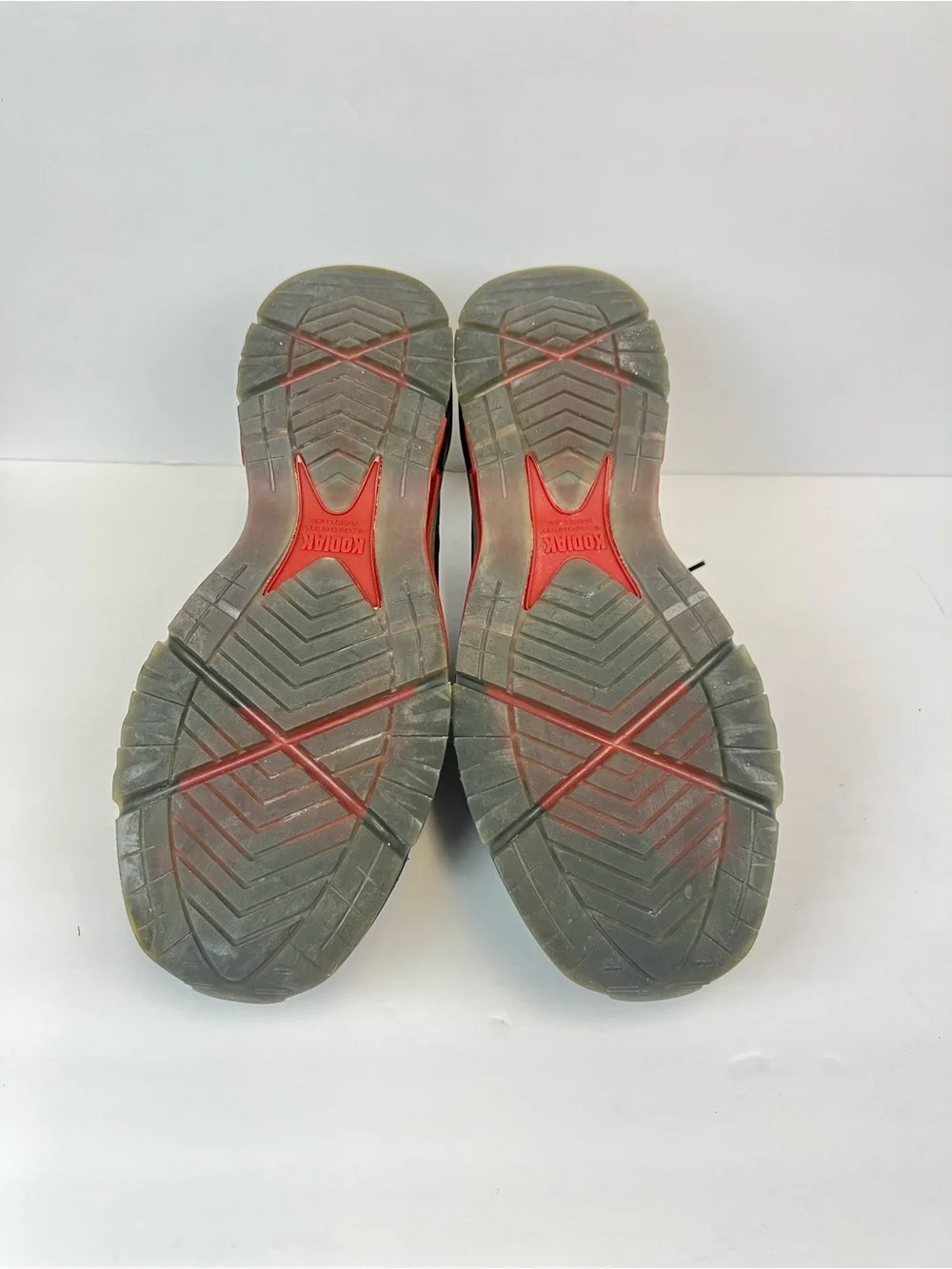 Kodiak LKT1 Composite Safety Toe Men's Brown and Red Shoes Size 11M